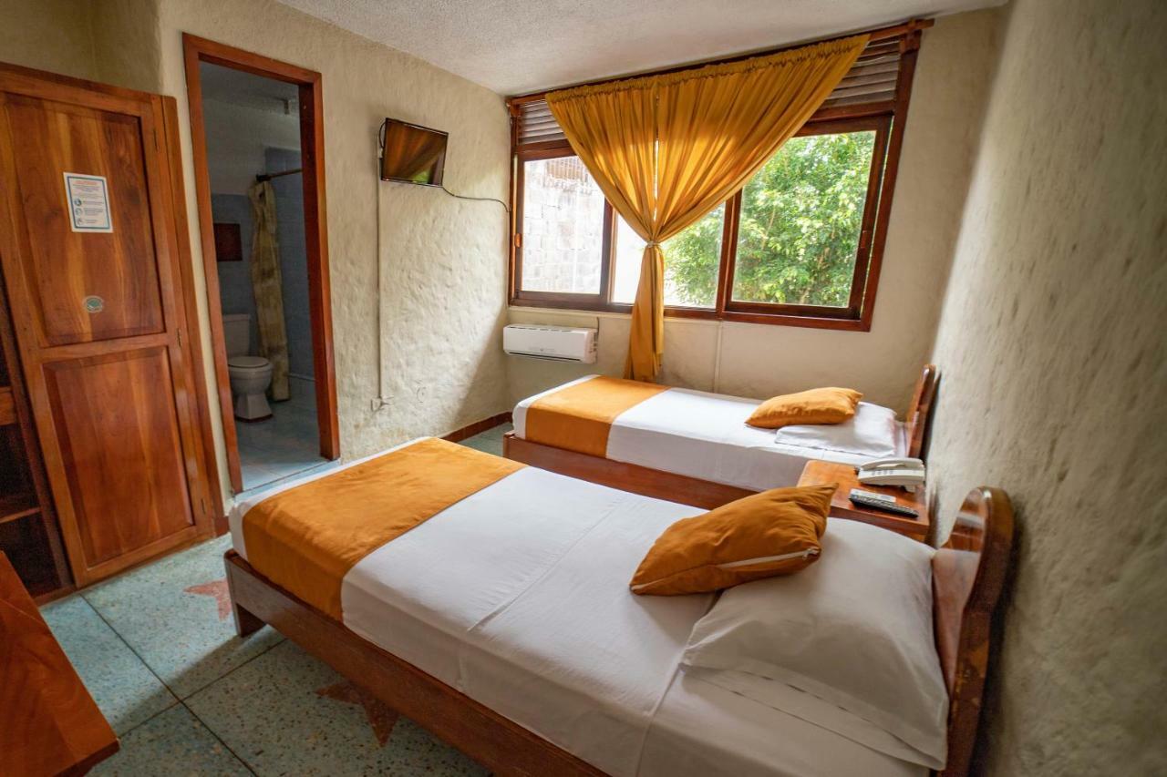 Hostal Estrella De Mar Puerto Ayora  Exteriér fotografie